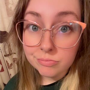 Meet your Posher, Sam